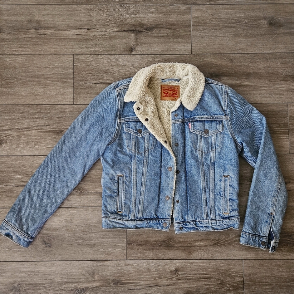 Levi's Sherpa Trucker Jacket